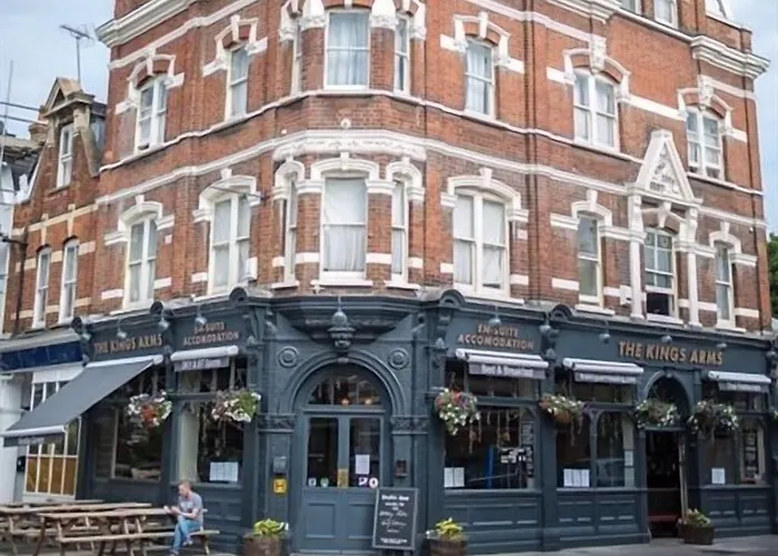 The Kings Arms Bed & Breakfast London