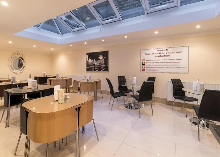 Royal London Hotel By Saba